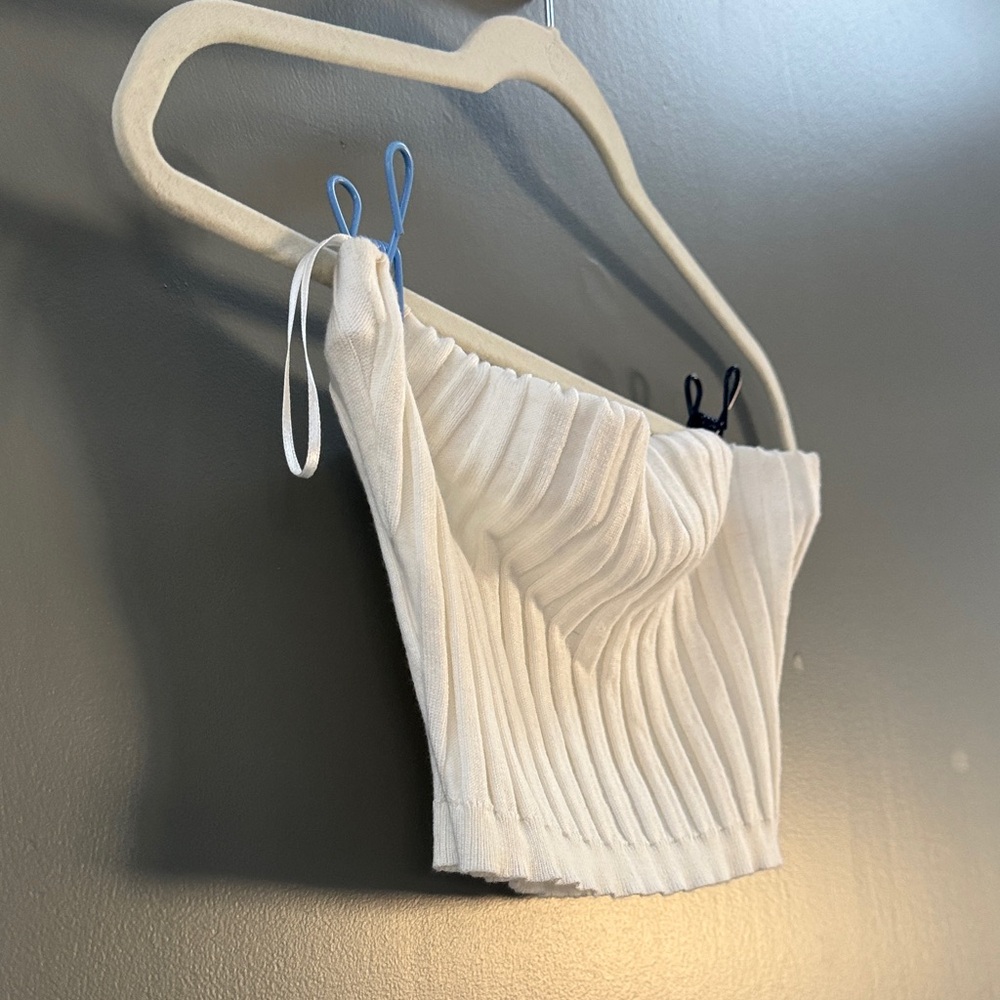 Chic White Ribbed Tube Top - Picture 3 of 3